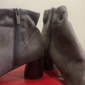 donald pliner cazzie